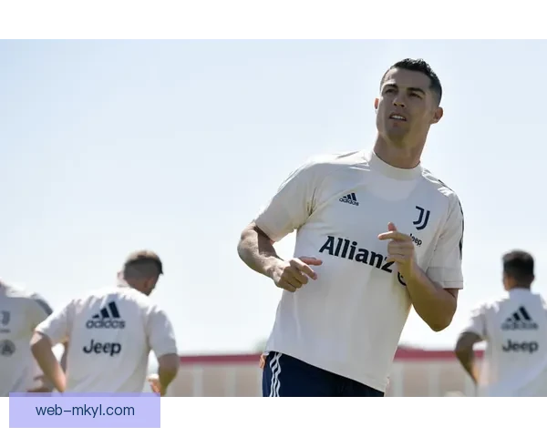 尤文加速敲定塞内西四年三百万